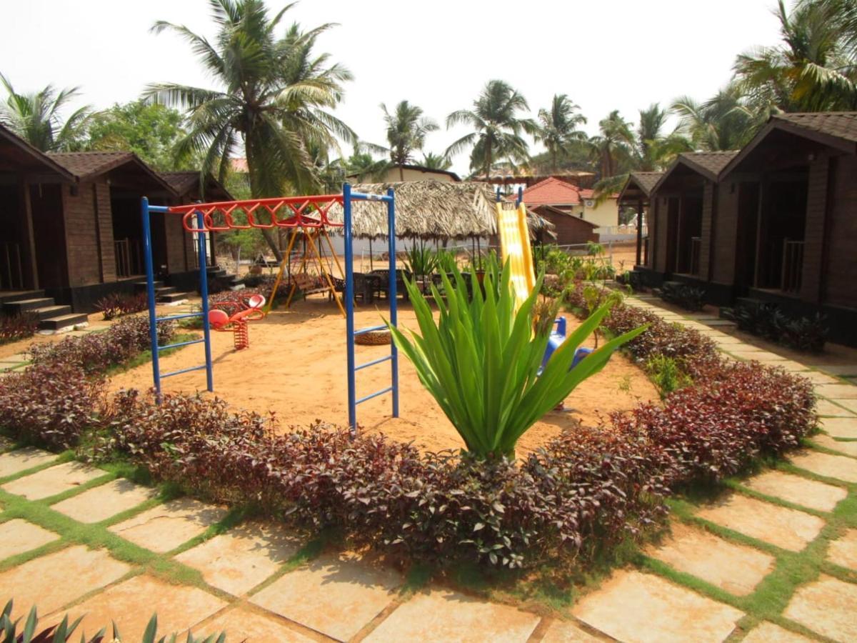 Beach Cottages - Pousada Donaciana Baga Exterior photo