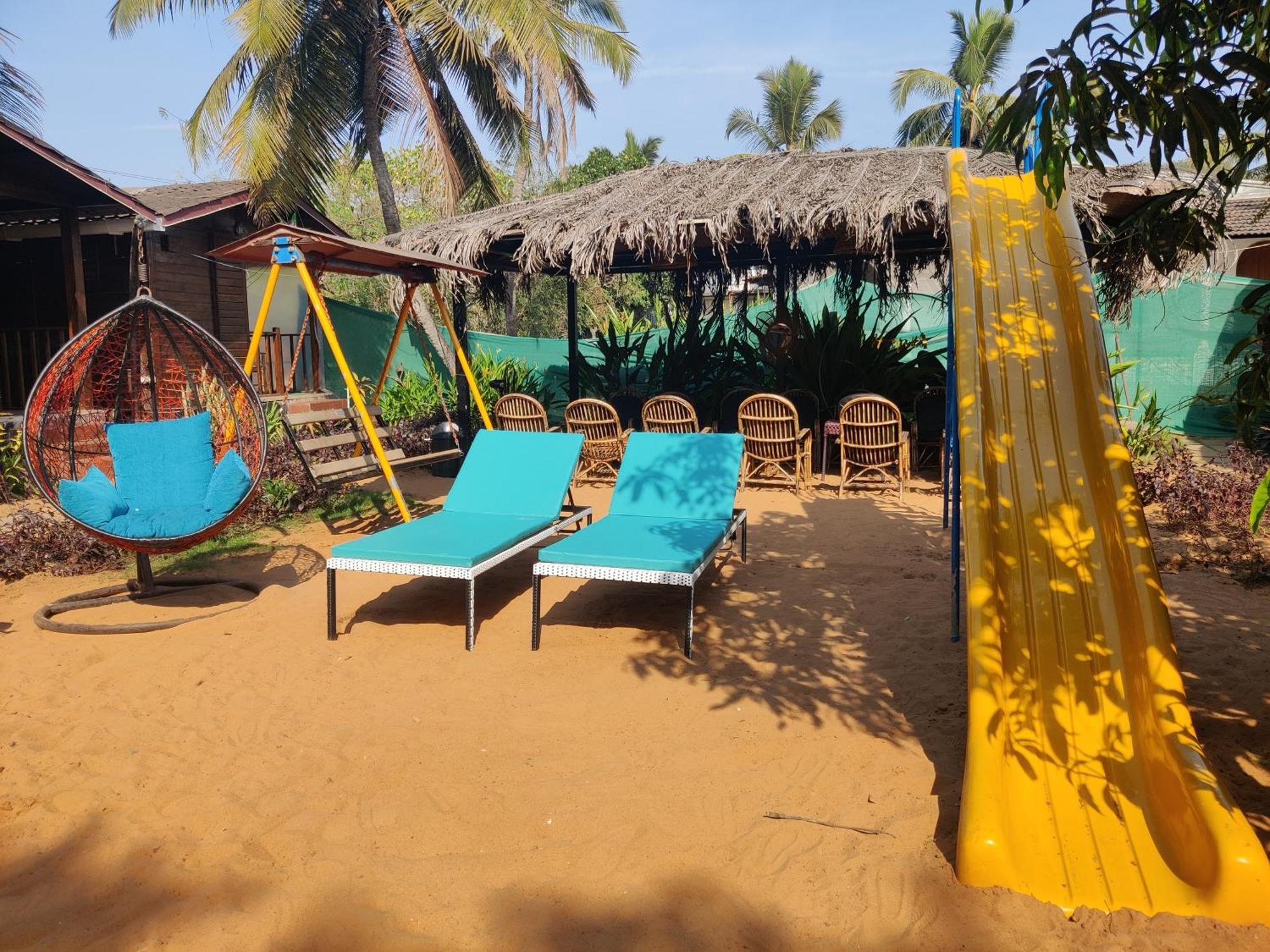 Beach Cottages - Pousada Donaciana Baga Exterior photo